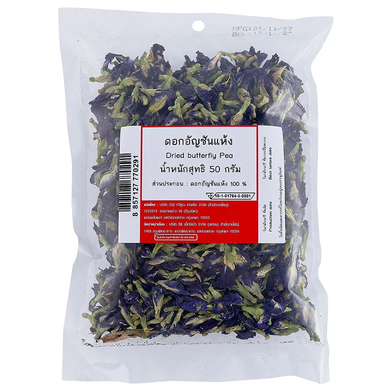 Dried butterfly pea flowers in a 50g package from MAKRO, used for teas and natural coloring.