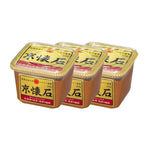 Marukome Kyokaiseki Miso with Dashi Stock, dried mature Shinshu red miso in a resealable package for Japanese cooking.