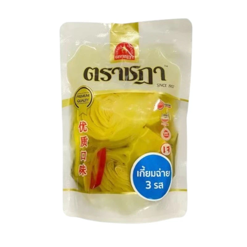 Chada three-flavor pickled mustard greens in 300g jar, featuring naturally crisp turmeric yellow flavor and vibrant green and yellow hues.