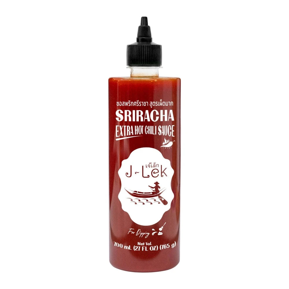 J-LEK Sriracha Chili Sauce Extra Hot in 765g bottle, spicy red chili sauce with garlic and vinegar on a white background.