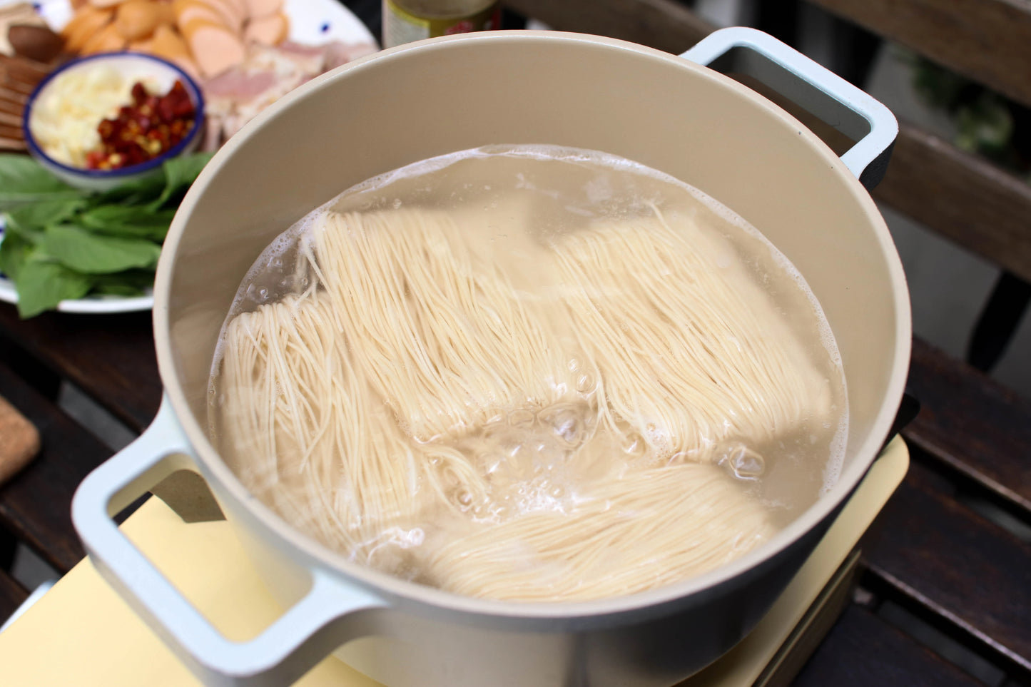 Rabbit Brand Hong Kong Style Noodles 500g