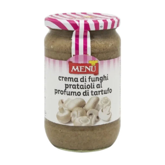Cream of mushroom soup with truffle flavor by Menu, served in a bowl, showcasing its creamy texture and mushroom slices.