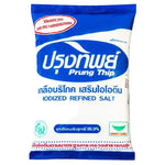 Prung Thip iodized table salt 1kg in a clear plastic bag, suitable for cooking and seasoning in dry grocery shopping.