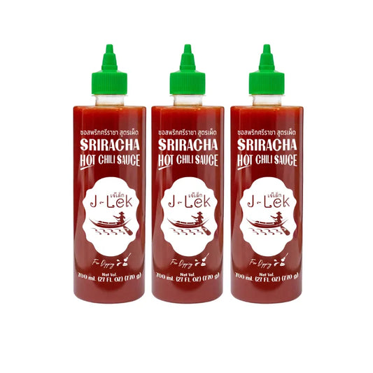 Three 820g bottles of J-LEK Sriracha Chili Sauce with spicy flavor, featuring red sauce in clear glass bottles.
