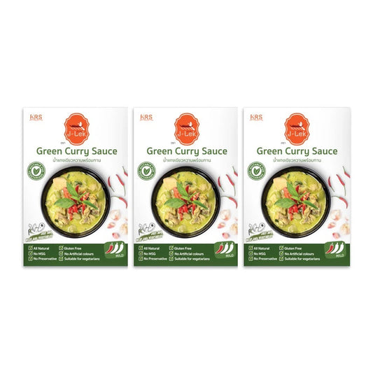 J-LEK Green Curry Soup 250g pack, ready-to-eat Thai green curry with vegetables in a bowl, three-pack, appetizing and flavorful.
