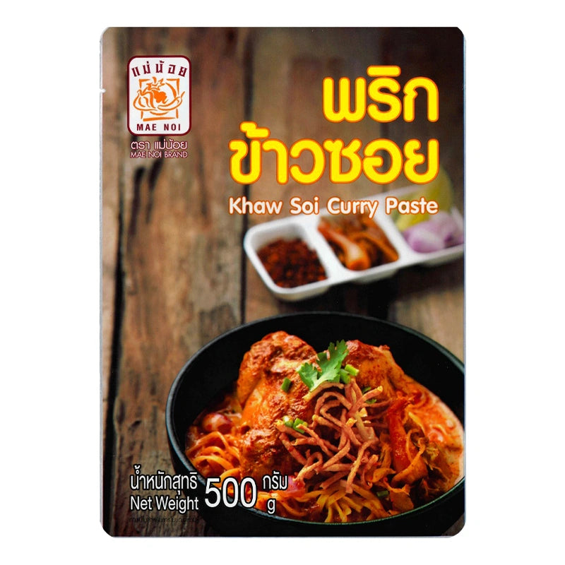 MAE NOI Khawsoi curry paste in 500g jar, showing the vibrant, red-colored Thai curry paste with traditional packaging.