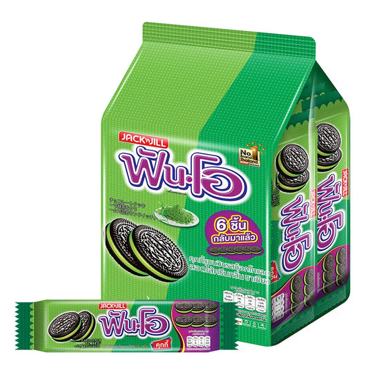FUN-O sandwich cookies with green tea filling, 12 pieces, showing the packaged cookies with green tea filling visible inside