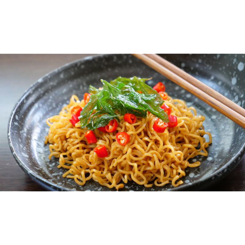 Domin Mie Spicy Thai Basil Chicken