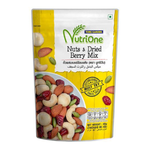 Nutrione nuts and dried berry mix in a clear bowl, featuring mixed nuts and dried berries for healthy confectionery snacks.