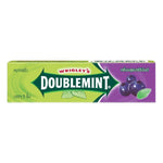 Doublemint Blueberry Mint flavored chewing gum in 13.5g pack, showing the colorful packaging with gum pieces inside.