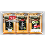 Yangban seasoned laver snack with sesame oil, showing crispy sheets of flavored seaweed seasoned with sesame seeds.