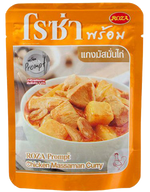 Roza Chick Massaman Curry ready meal in a bowl, showcasing tender chicken and rich curry sauce with potatoes and spices.