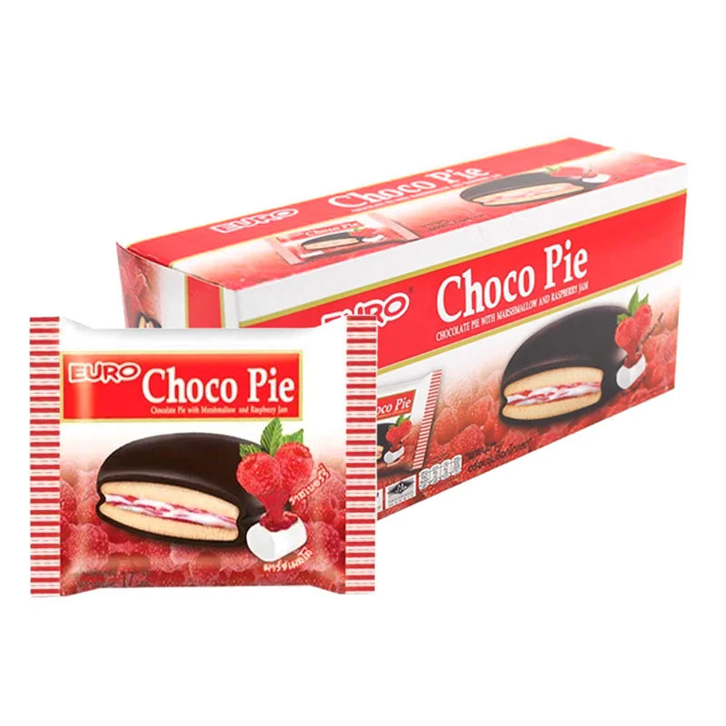 EURO CHOCOPIE Raspberry Chocopie snack cakes, 17g each, in a 12-pack, showing the chocolate and raspberry filling inside