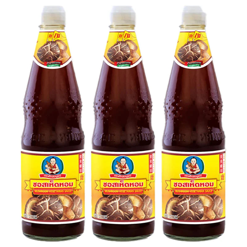 DEK SOM BOON Mushroom Sauce 800g jar, shown in a close-up, with three jars stacked, highlighting the product packaging.